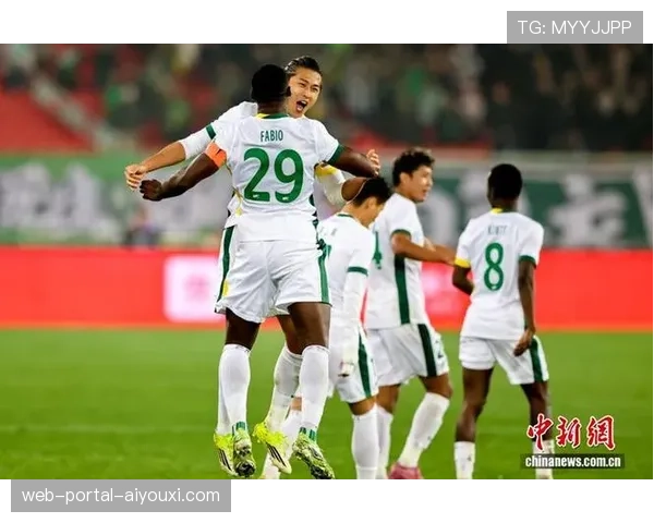 武汉三镇2-2北京国安，张稀哲传射建功，恩里克点射救主